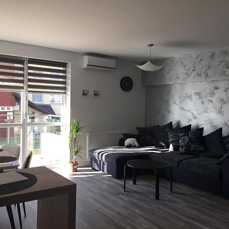 Cztery Pory Roku Apartment Tychy Exterior photo
