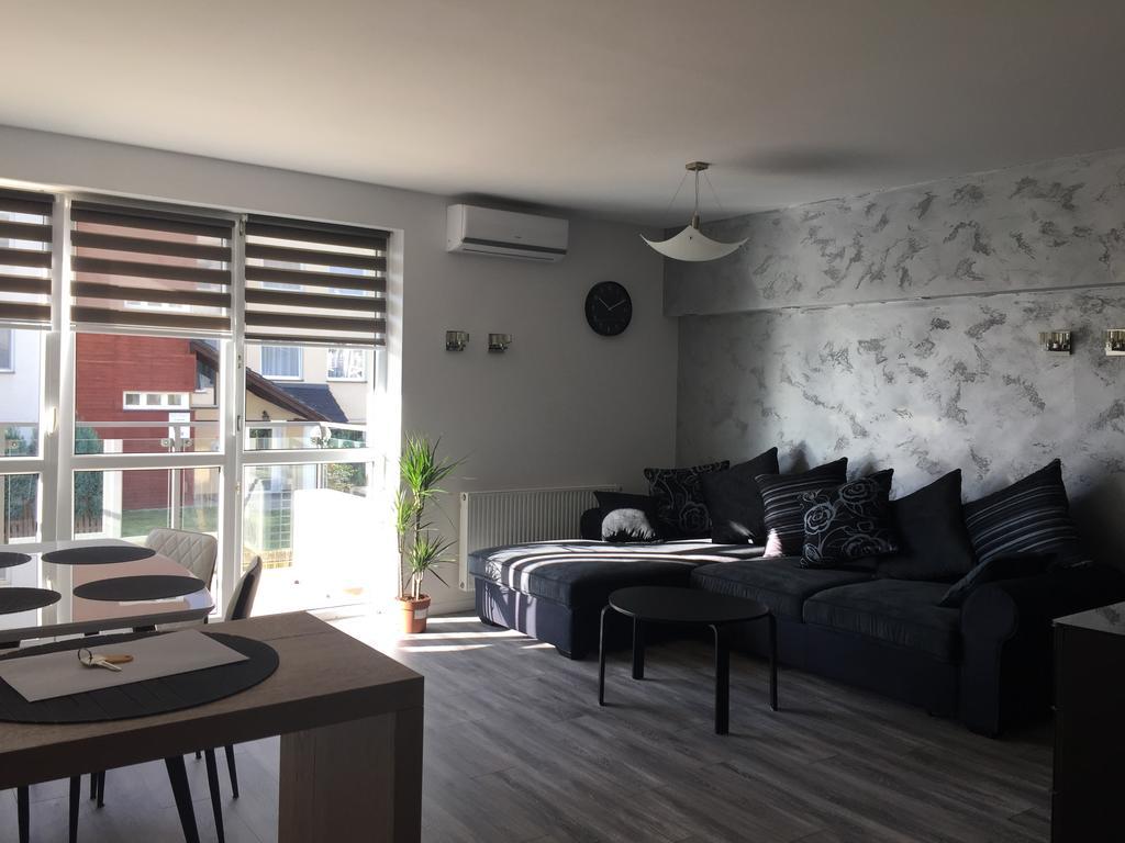 Cztery Pory Roku Apartment Tychy Exterior photo
