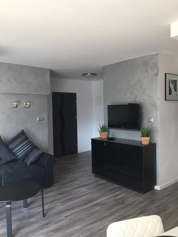 Cztery Pory Roku Apartment Tychy Exterior photo
